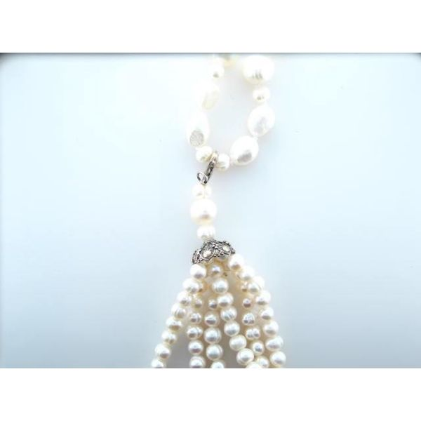 5 Line Real Freshwater Pearl & 2 Gold Plated Pendant Maharani Necklace
