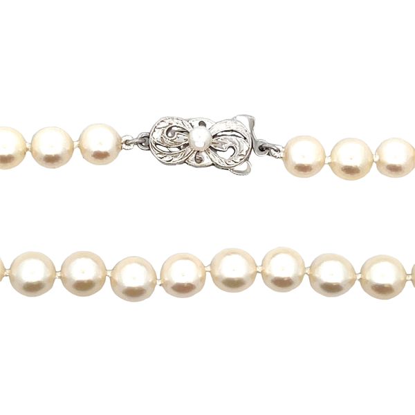 Pearl Necklace Image 2 Morrison Smith Jewelers Charlotte, NC