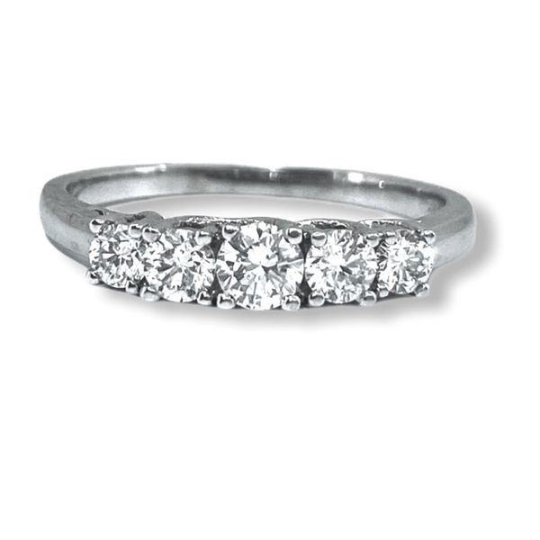 Diamond 5 stone  ring