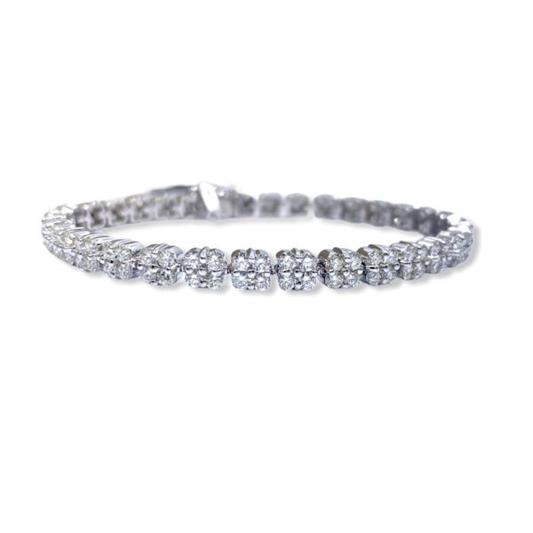 Diamond tennis bangle 