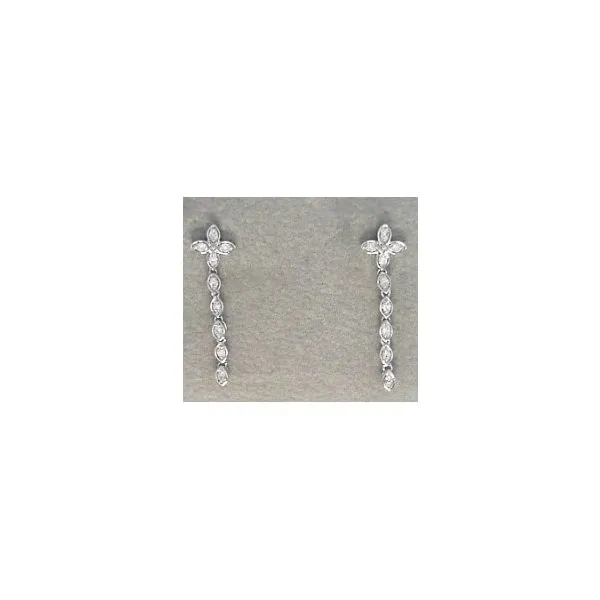14K White Gold Diamond Earrings Oak Valley Jewelers Oakdale, CA