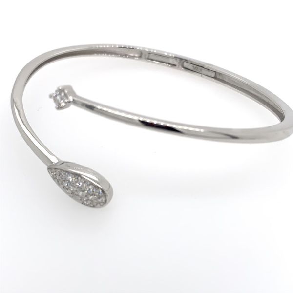 Lady's 14k White Gold Bangle Bracelet With 20 Diamonds Orin Jewelers Northville, MI