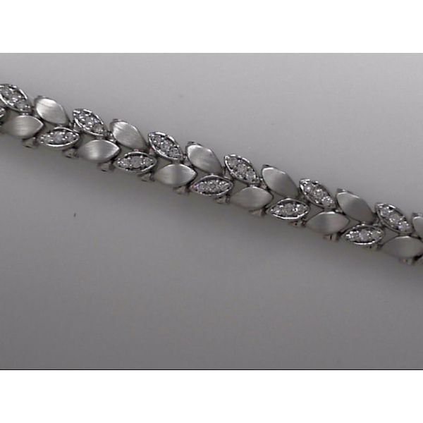 Lady's 14K White Gold Bracelet W/96 Diamonds Orin Jewelers Northville, MI