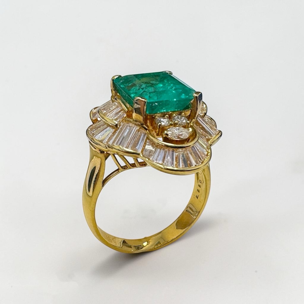 Estate Collection - Exquisite 18K Yellow Gold Emerald & Diamond Ballerina Ring Orin Jewelers Northville, MI