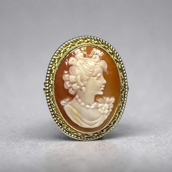 Estate Collection - 18K Yellow Gold Cameo Fashion Ring Orin Jewelers Northville, MI