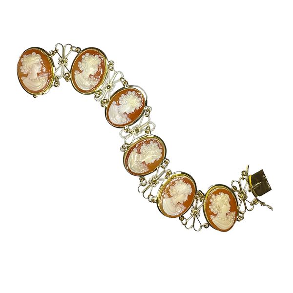 Estate Collection - 18K Yellow Gold Cameo Fashion Bracelet Image 2 Orin Jewelers Northville, MI