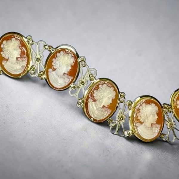 Estate Collection - 18K Yellow Gold Cameo Fashion Bracelet Orin Jewelers Northville, MI