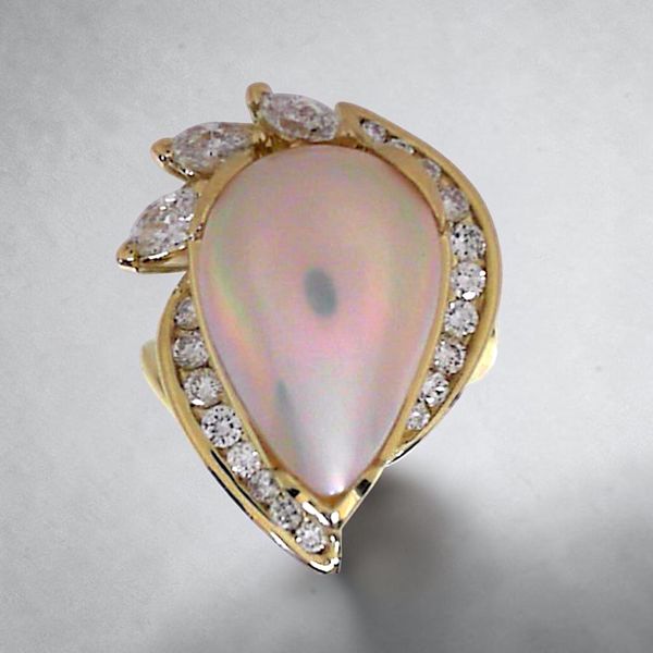Estate - 18K Mabe Pearl & Diamond Ring Orin Jewelers Northville, MI
