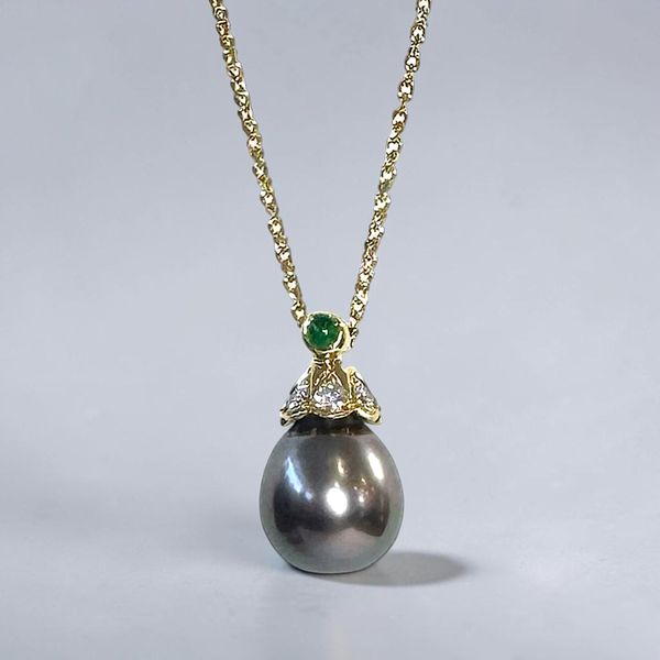 Estate Collection - 18K Yellow Gold Tahitian Pearl & Diamond Pendant Orin Jewelers Northville, MI