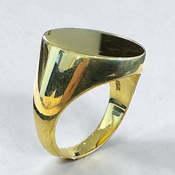 18K Signet Ring Image 2 Orin Jewelers Northville, MI