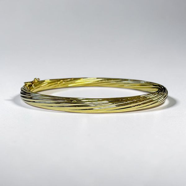 Estate Collection - 18K Yellow Gold Ribbed Bangle Bracelet Orin Jewelers Northville, MI