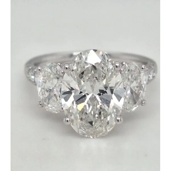 Lab Grown Diamond Ring Orloff Jewelers Fresno, CA