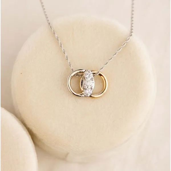 Diamond Pendant Pat's Jewelry Centre Sioux Center, IA
