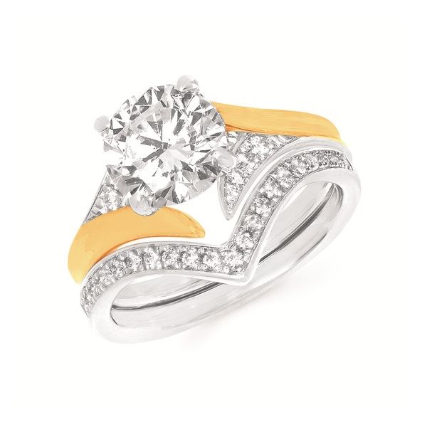 Semi Mounts Pat's Jewelry Centre Sioux Center, IA