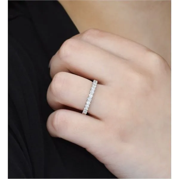 14K White Gold 0.53 ctw French V-Split Diamond Band Image 2 Paul Bensel Jewelers Yuma, AZ