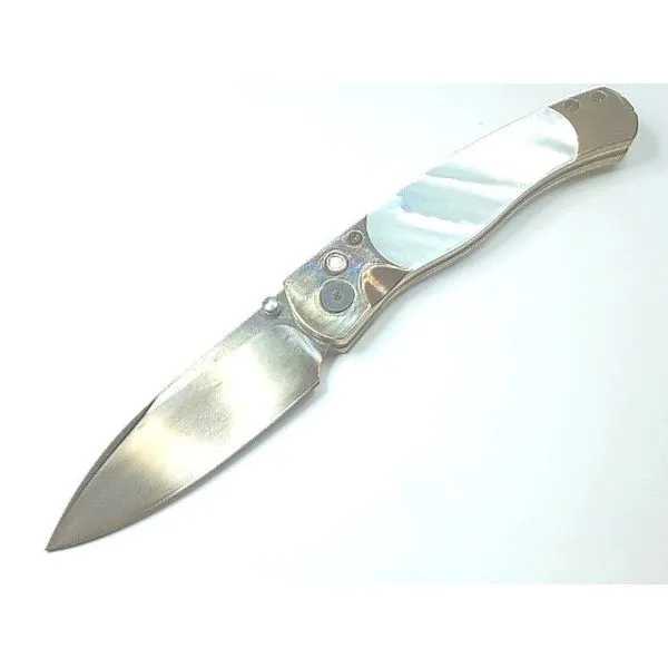 El Rey Black DLC Button Lock Mother of Pearl Pocket Knife w/Pocket Clip Image 2 Peran & Scannell Jewelers Houston, TX