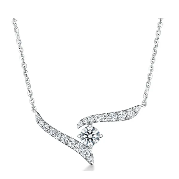 Hearts on fire diamond necklace top