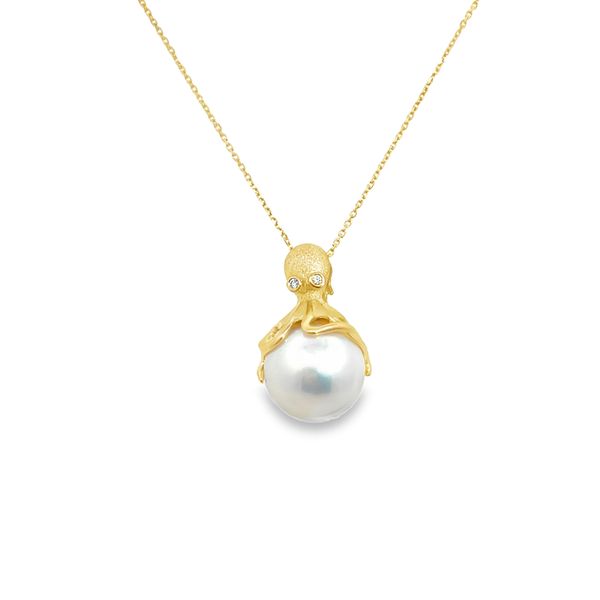 Pearl Pendant Perry's Emporium Wilmington, NC