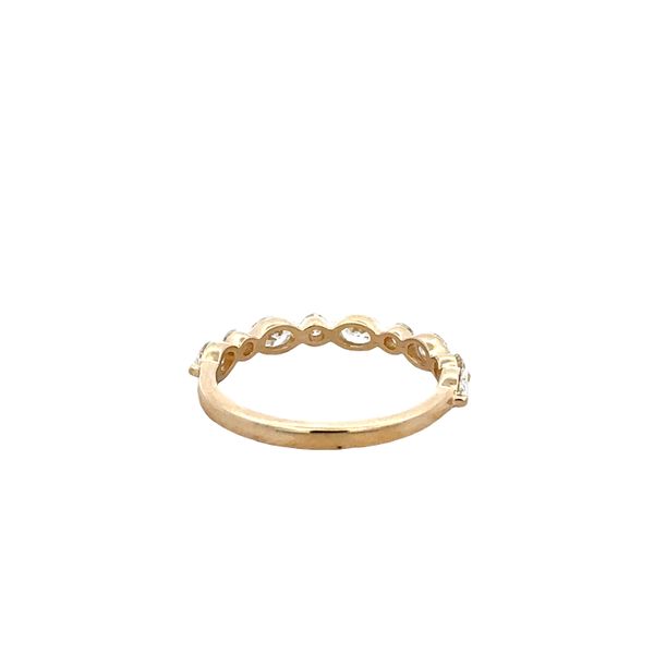 14k Yellow Gold Oval & Diamond Wedding Band – Size 6.5 Image 3 Perry's Diamonds & Estate Jewelry Charlotte, NC