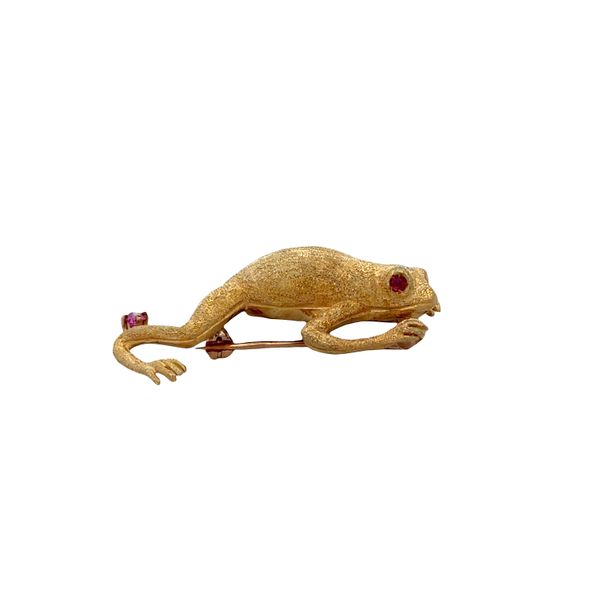 18k Yellow Gold Textured Frog Brooch with Ruby & Diamond Accents Perry's Diamonds & Estate Jewelry Charlotte, NC