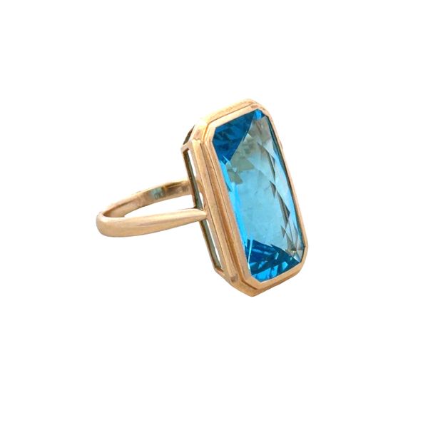 14k Yellow Gold 9.24 CT Bezel-Set Blue Topaz Ring – Size 6.5 Image 2 Perry's Diamonds & Estate Jewelry Charlotte, NC