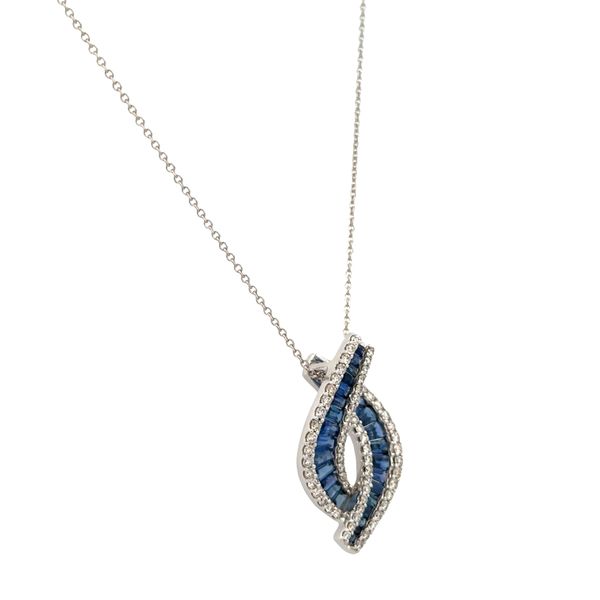 14k White Gold Sapphire & Diamond Twisting Navette Pendant Necklace – 16