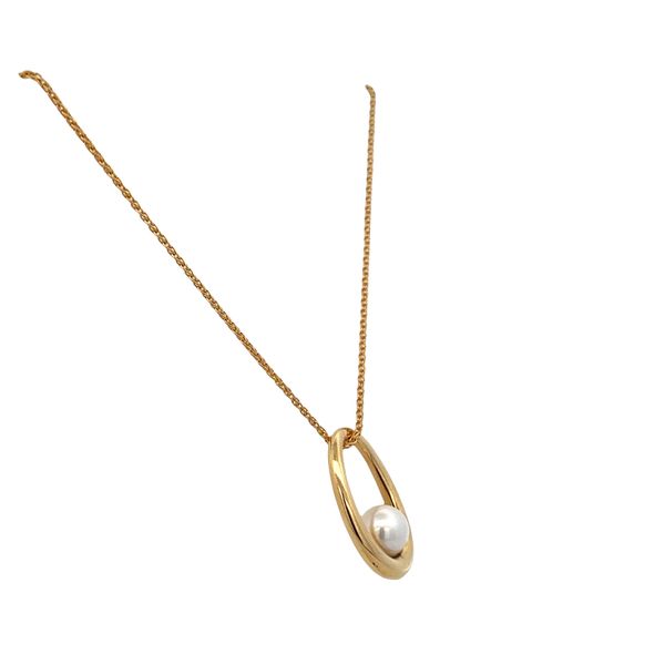 18k Yellow Gold Akoya Pearl Oval Pendant Necklace – 18