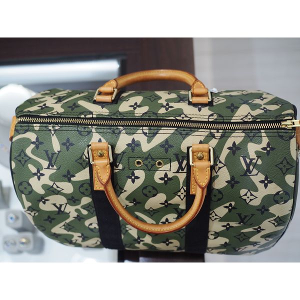 Pre-Owned Limited Edition Louis Vuitton x Takashi Murakami Monogramouflage Speedy 35 Handbag – M95773 – Circa 2008 Image 4 Perry's Diamonds & Estate Jewelry Charlotte, NC
