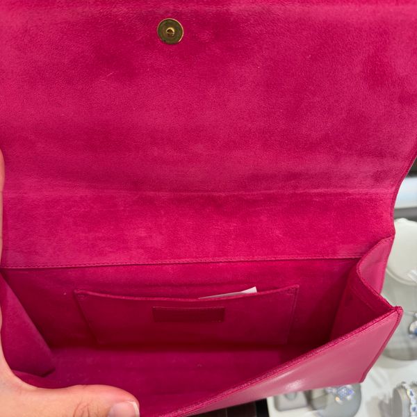Pre-Owned Saint Laurent YSL Classic Y Ligne Clutch in Fuchsia Pink Calfskin Leather Image 4 Perry's Diamonds & Estate Jewelry Charlotte, NC