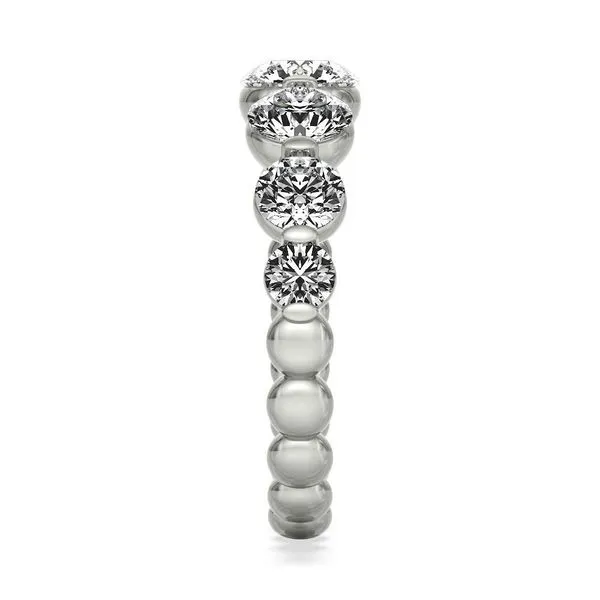 Diamond Graduated Ring Image 4 Peter & Co. Jewelers Avon Lake, OH