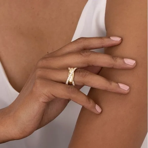 Hearts On Fire Grace XX Ring Image 4 Peter & Co. Jewelers Avon Lake, OH