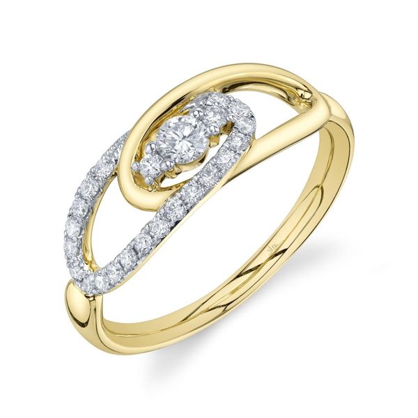 Shy Creation Interlocked Diamond Ring Peter & Co. Jewelers Avon Lake, OH