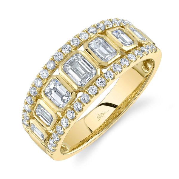 Shy Creation Diamond Emerald Bezel Ring Peter & Co. Jewelers Avon Lake, OH