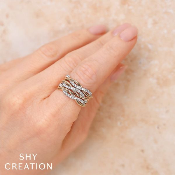 Shy Creation Diamond Twist Ring Image 5 Peter & Co. Jewelers Avon Lake, OH