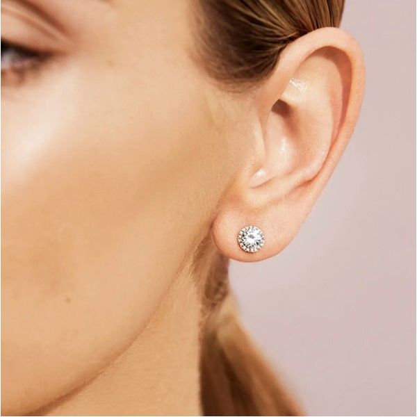 Tacori Bloom Diamond Stud Earrings Image 3 Peter & Co. Jewelers Avon Lake, OH