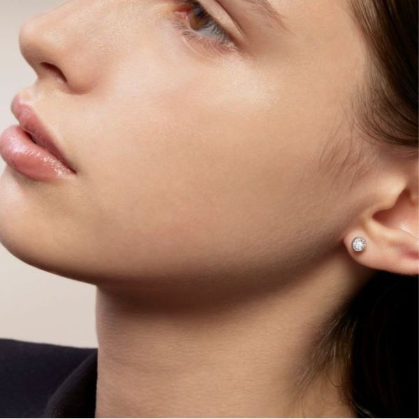 Hearts On Fire Classic Bezel Studs 1/2ctw Image 2 Peter & Co. Jewelers Avon Lake, OH