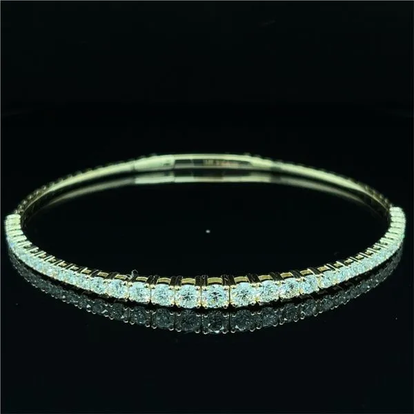 Graduating Diamond Bangle Bracelet Image 3 Peter & Co. Jewelers Avon Lake, OH