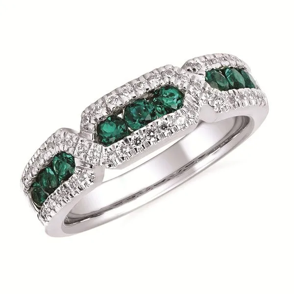Emerald & Diamond Ring Peter & Co. Jewelers Avon Lake, OH
