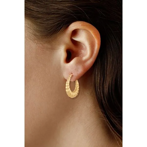Shrimp Hoop Earrings Image 2 Peter & Co. Jewelers Avon Lake, OH