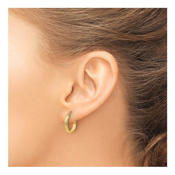 Diamond Cut Hoop Earrings Image 3 Peter & Co. Jewelers Avon Lake, OH