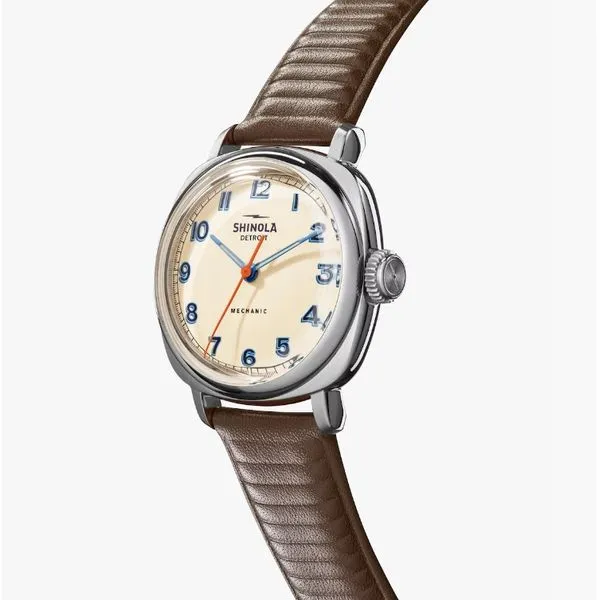 Shinola Mechanic 3H 39mm Gift Set Image 2 Peter & Co. Jewelers Avon Lake, OH