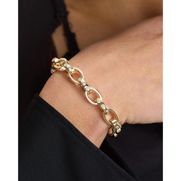Melinda Maria Ashley Chain Link Bracelet 9mm Image 2 Peter & Co. Jewelers Avon Lake, OH