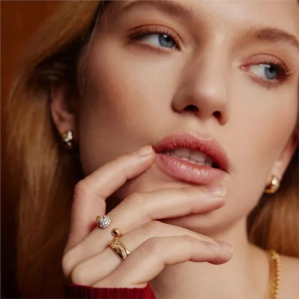 Ania Haie Gold Celestial Chunky Ring Image 4 Peter & Co. Jewelers Avon Lake, OH