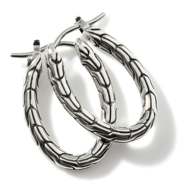 John Hardy Carved Chain Oval Hoop Earrings Image 3 Peter & Co. Jewelers Avon Lake, OH