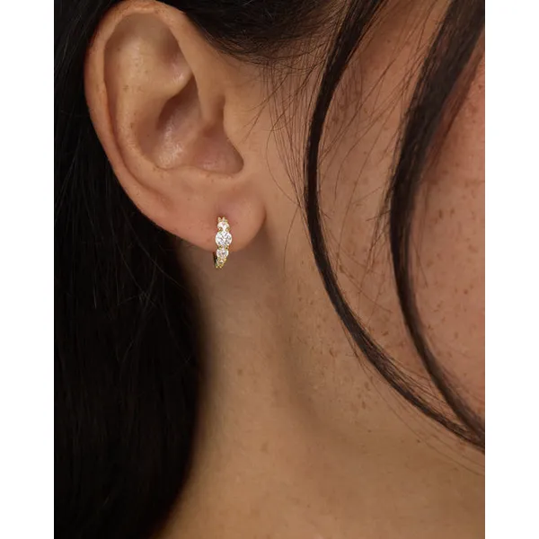 Melinda Maria 'Oh She Fancy' Graduated Hoops Image 2 Peter & Co. Jewelers Avon Lake, OH