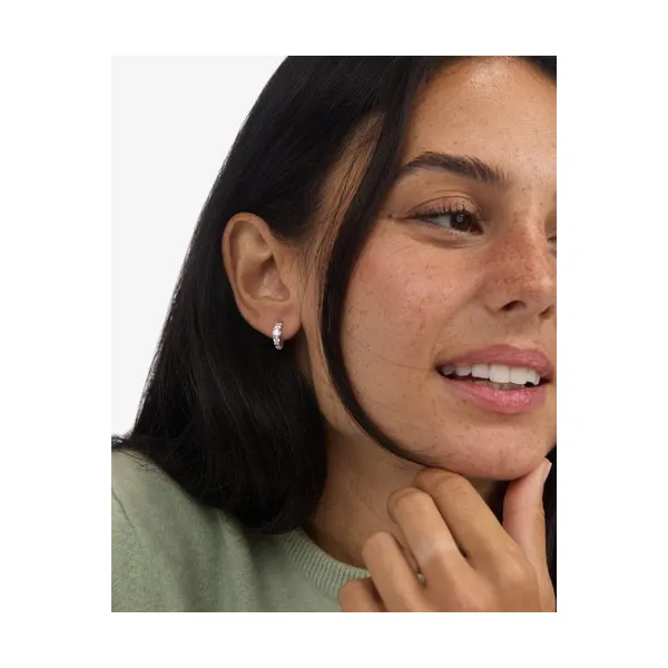 Melinda Maria 'Oh She Fancy' Graduated Hoops Image 4 Peter & Co. Jewelers Avon Lake, OH