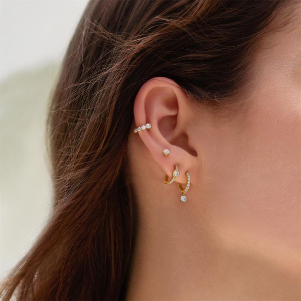 Ania Haie Gold Graduated Sparkle Huggie Hoop Earrings Image 2 Peter & Co. Jewelers Avon Lake, OH