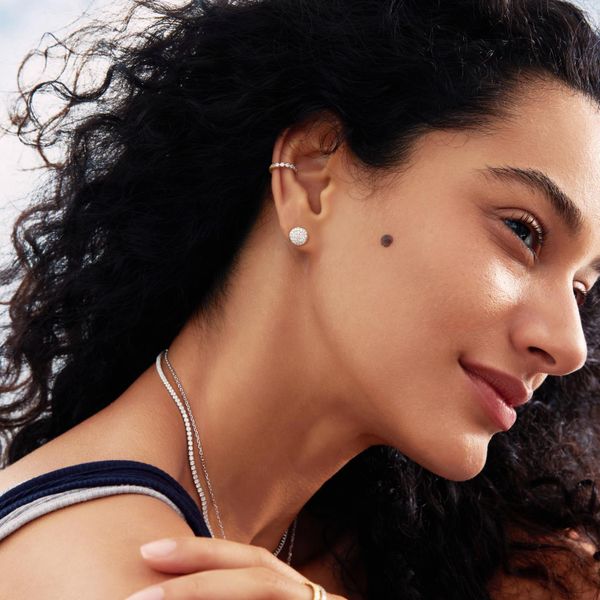 Ania Haie Silver Pavé Disc Stud Earrings Image 2 Peter & Co. Jewelers Avon Lake, OH