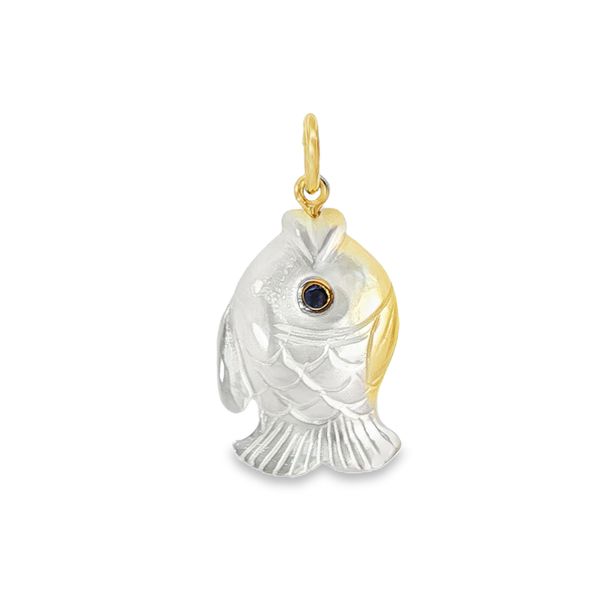 14KY Carved Mother-of-Pearl 