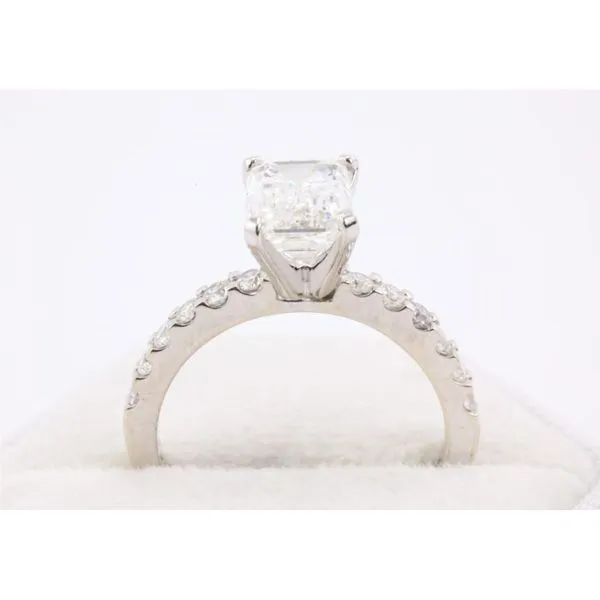 14K White Gold Lab-Grown Diamond Engagement Ring Image 3 Puckett's Fine Jewelry Benton, KY